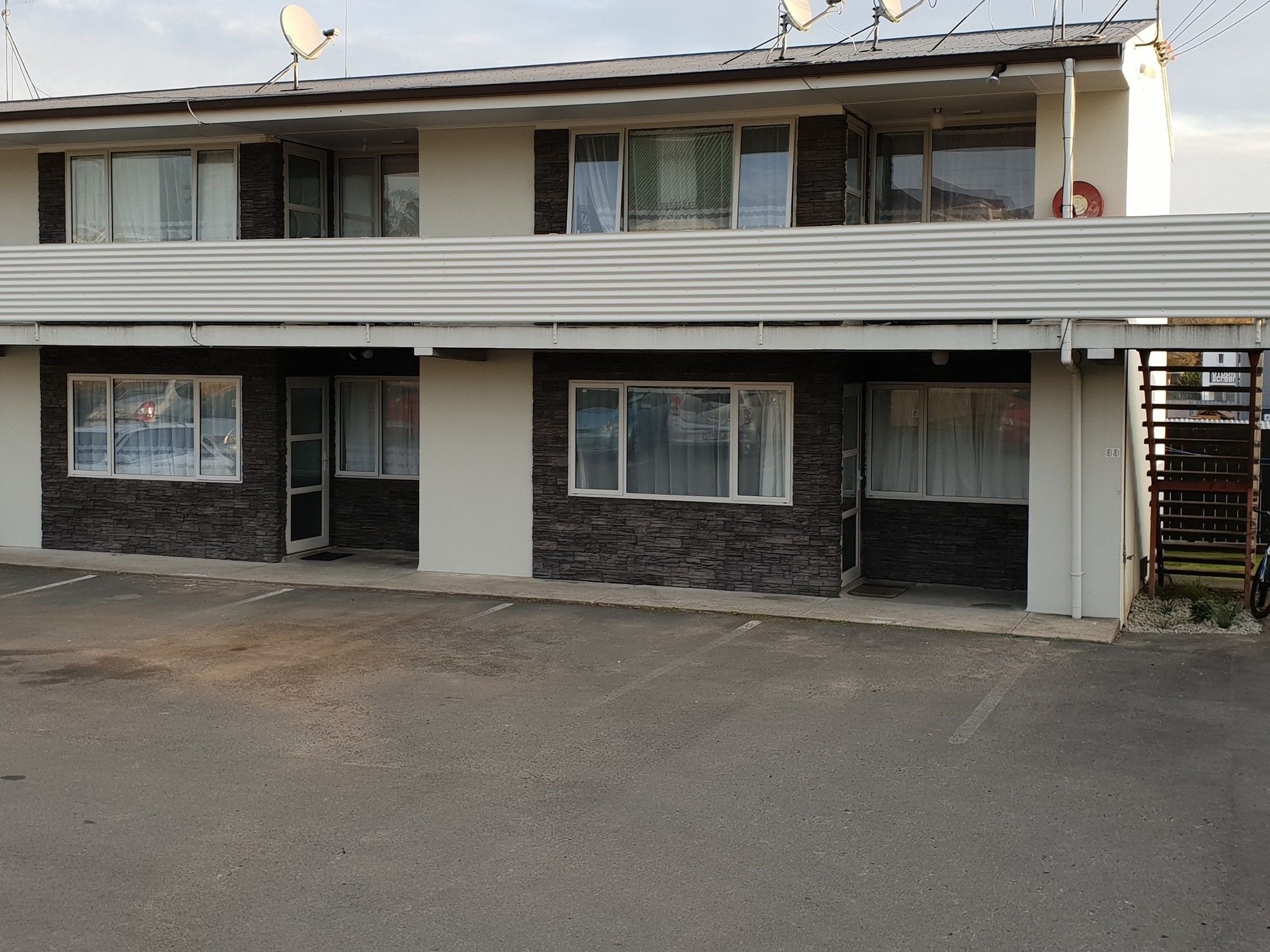 Rose Apartments Hamilton Exterior foto